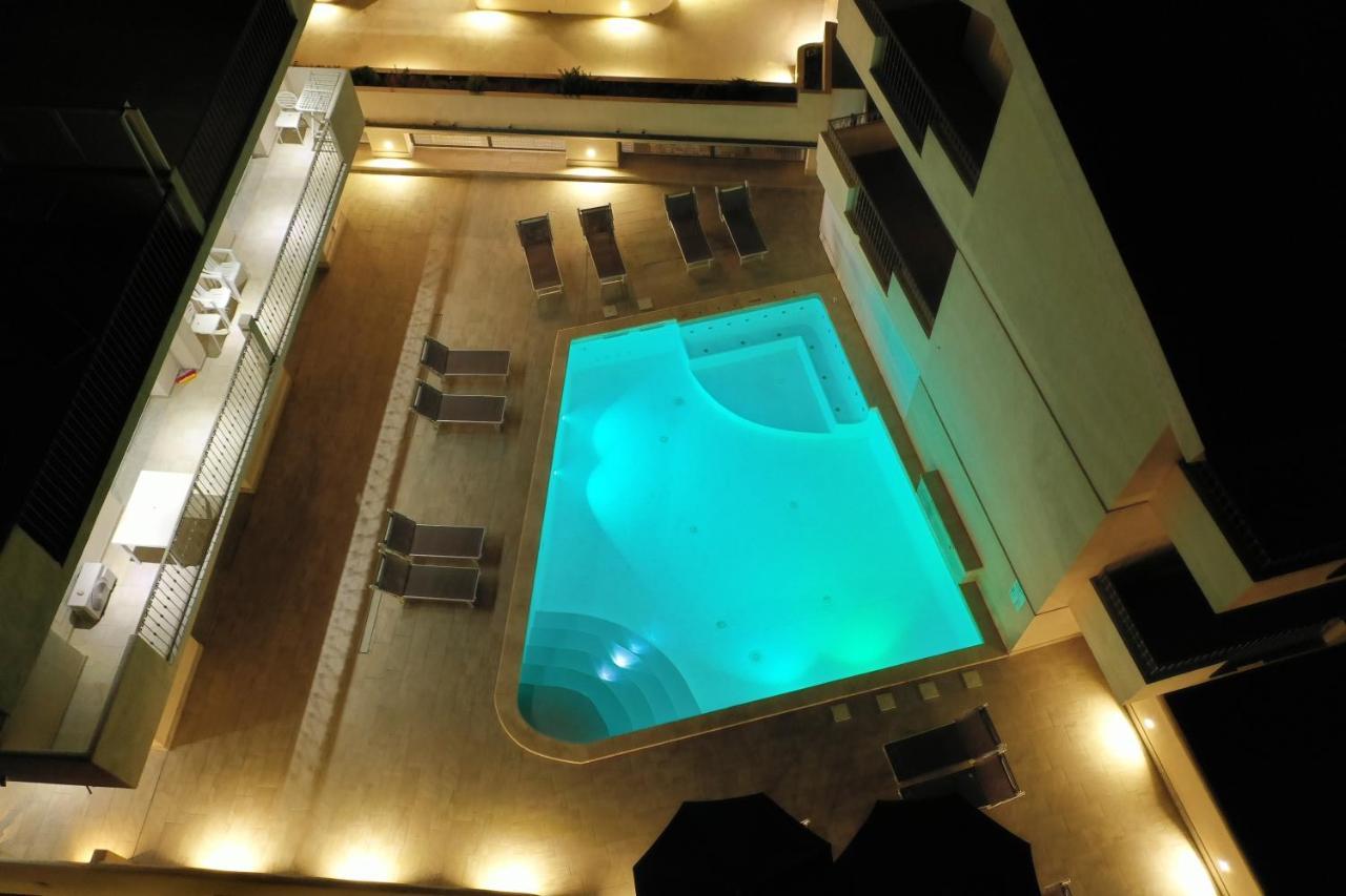 Aparthotel La Contessa Santa Teresa Gallura Exteriér fotografie