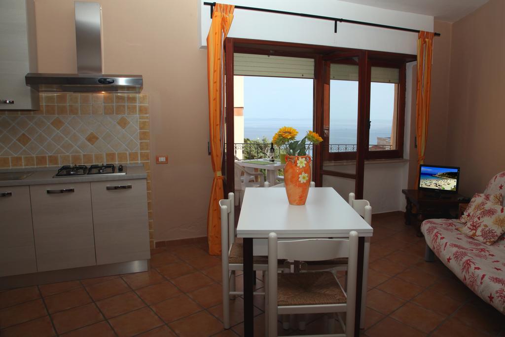 Aparthotel La Contessa Santa Teresa Gallura Pokoj fotografie