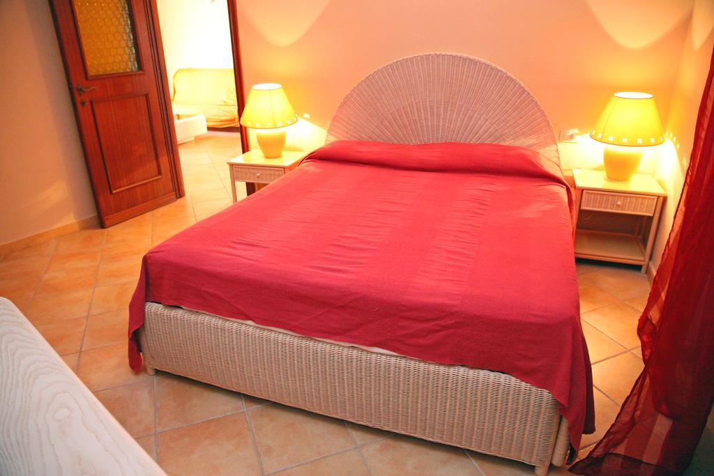 Aparthotel La Contessa Santa Teresa Gallura Pokoj fotografie