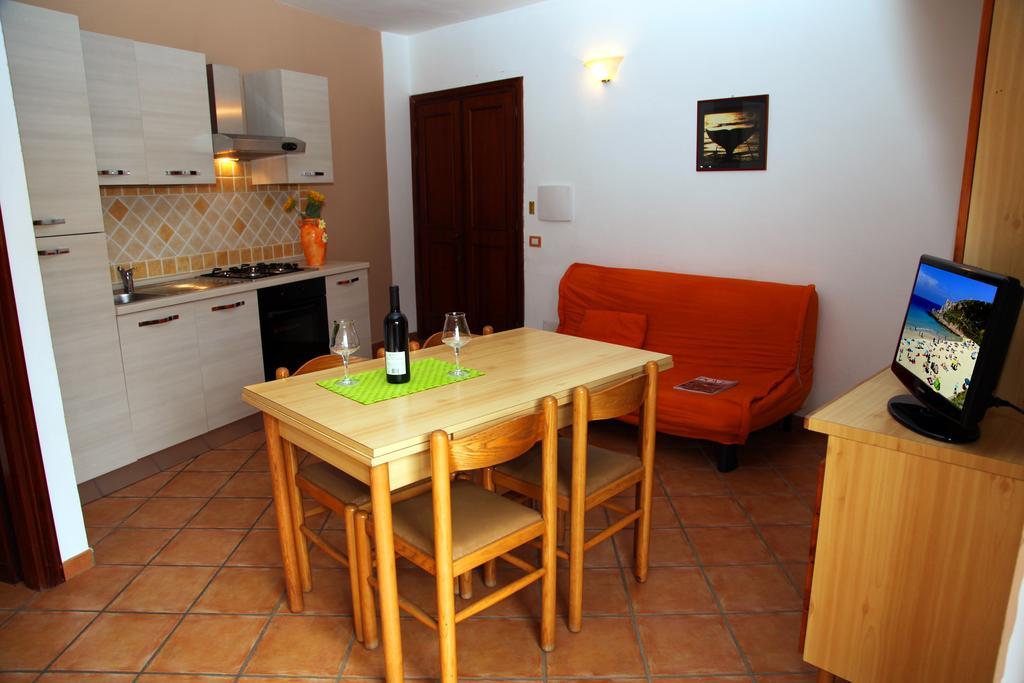 Aparthotel La Contessa Santa Teresa Gallura Pokoj fotografie